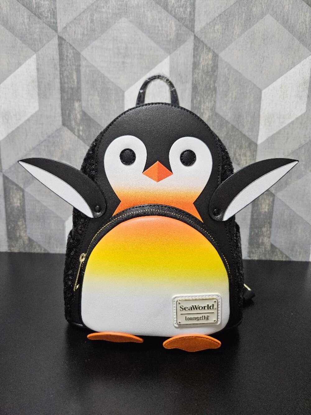 NWT Loungefly SeaWorld Exclusive Penguin Sequin Mini Backpack Rare Park Bag